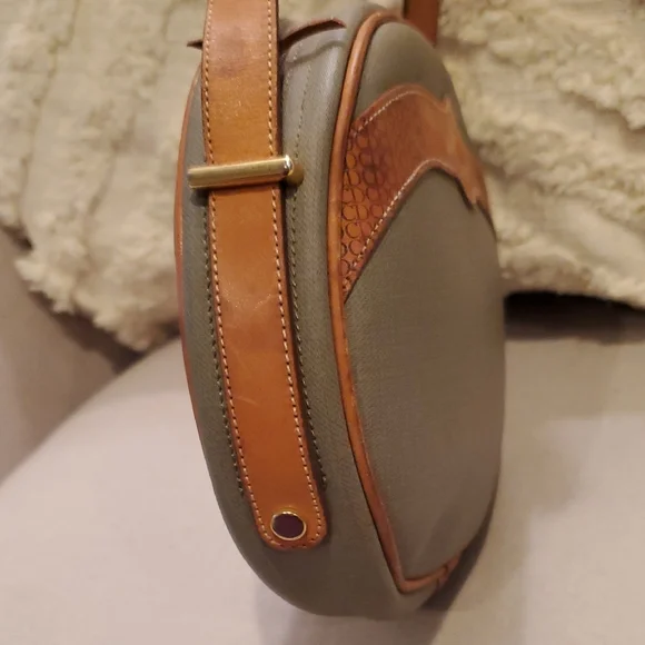 Christian Dior Vintage Crossbody Bag - Picture 9 of 16